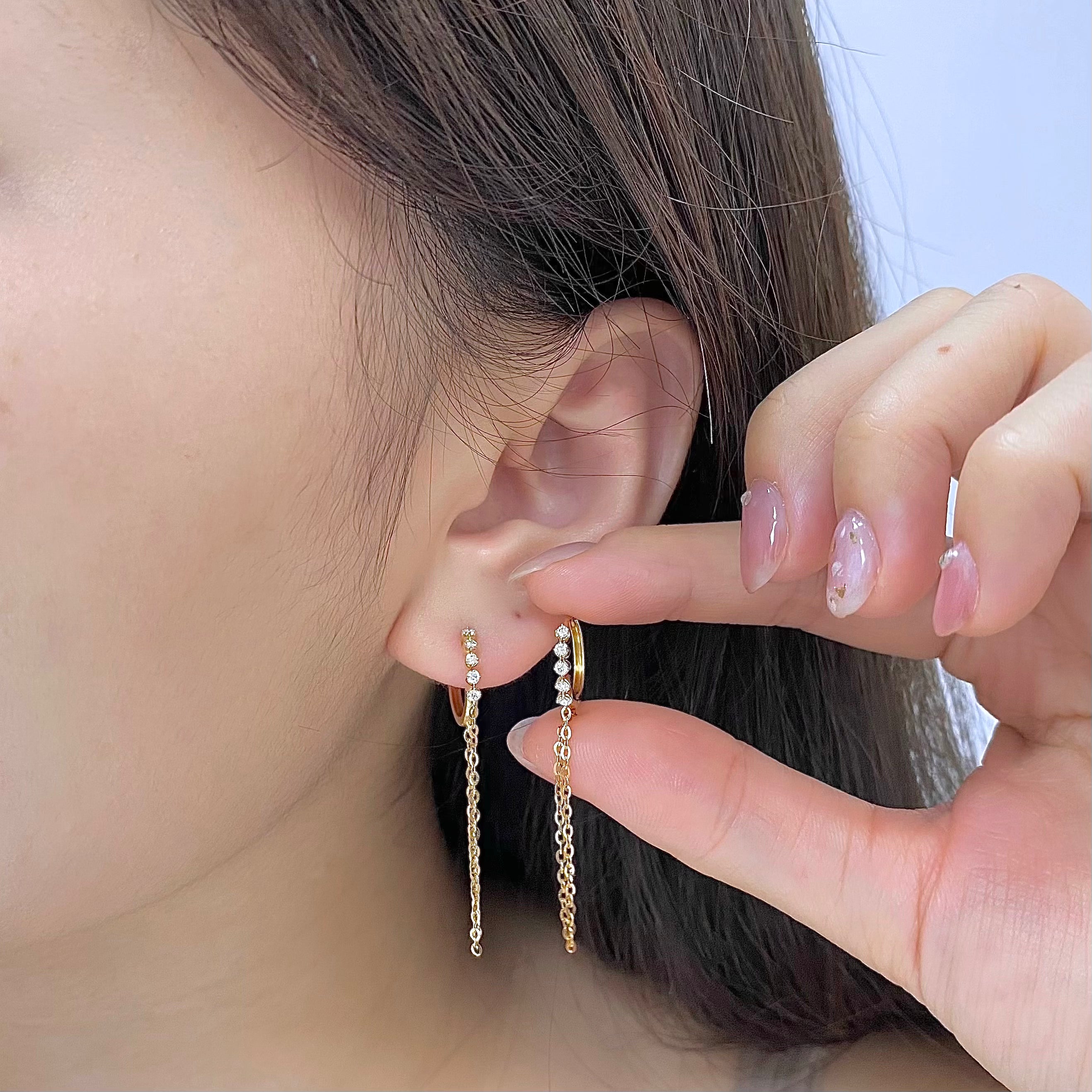 垂吊半圈鑽石耳環 Half-Paved Diamond Dangle Earrings